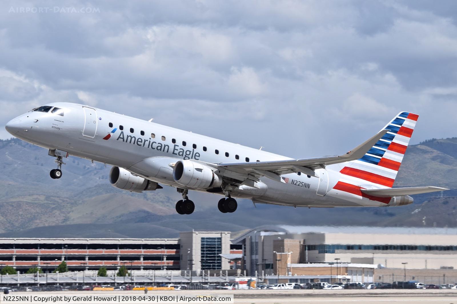 N225NN, 2016 Embraer 175LR (ERJ-170-200LR) C/N 17000537, Departing RWY 28L.