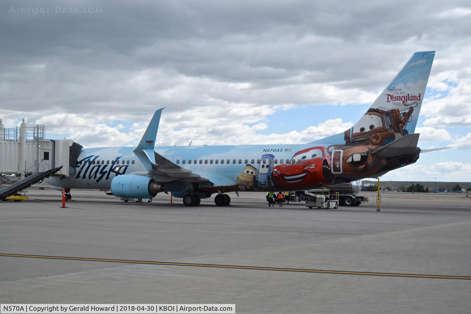 N570AS, 2007 Boeing 737-890 C/N 35185, Parked at the gate.