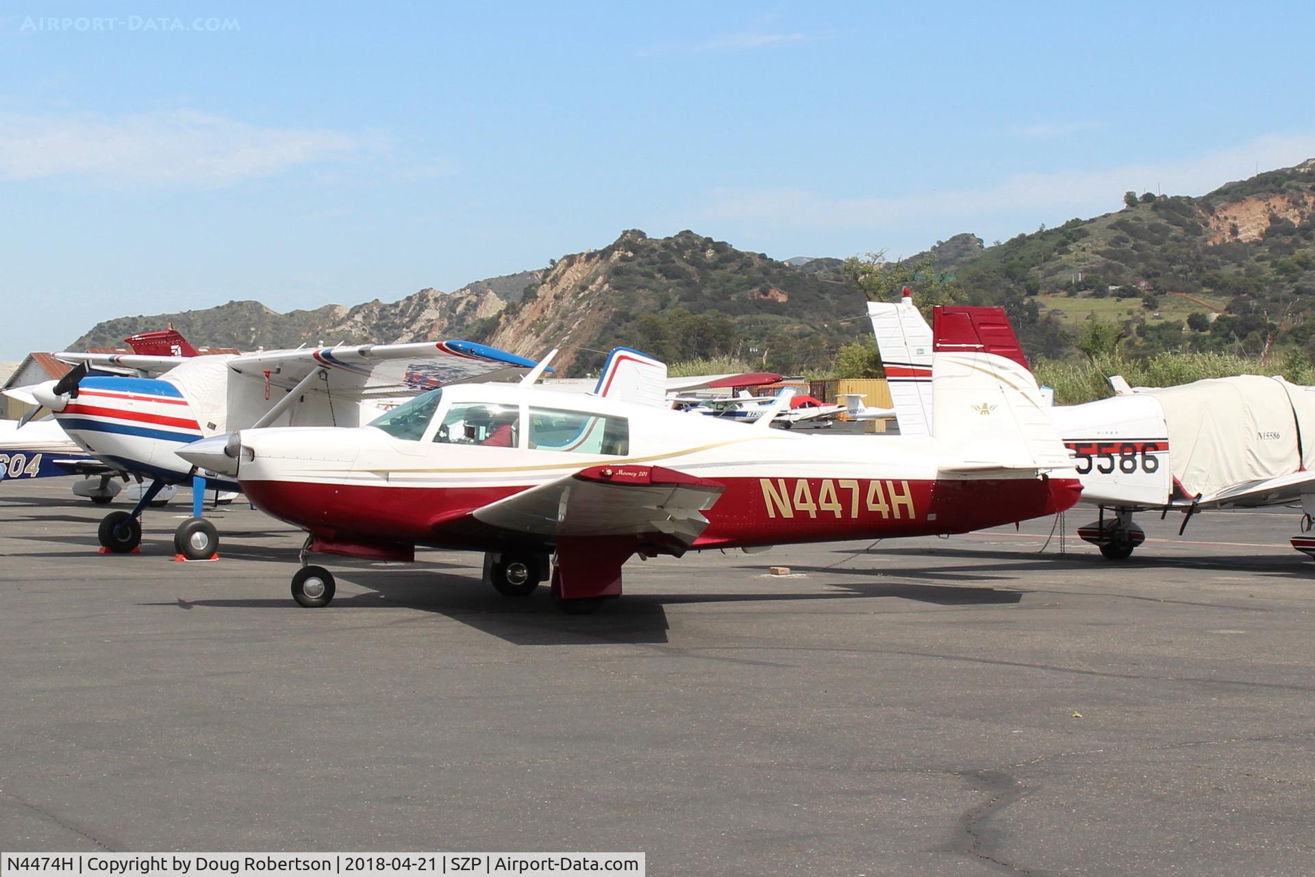 N4474H, 1978 Mooney M20J 201 C/N 24-0744, 1978 Mooney M20j 201, Lycoming IO-360-A3B6D 200 Hp, on transient ramp