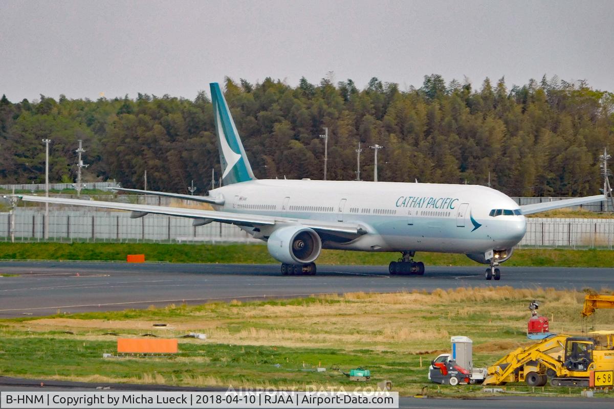 B-HNM, 2003 Boeing 777-367 C/N 33702, At Narita