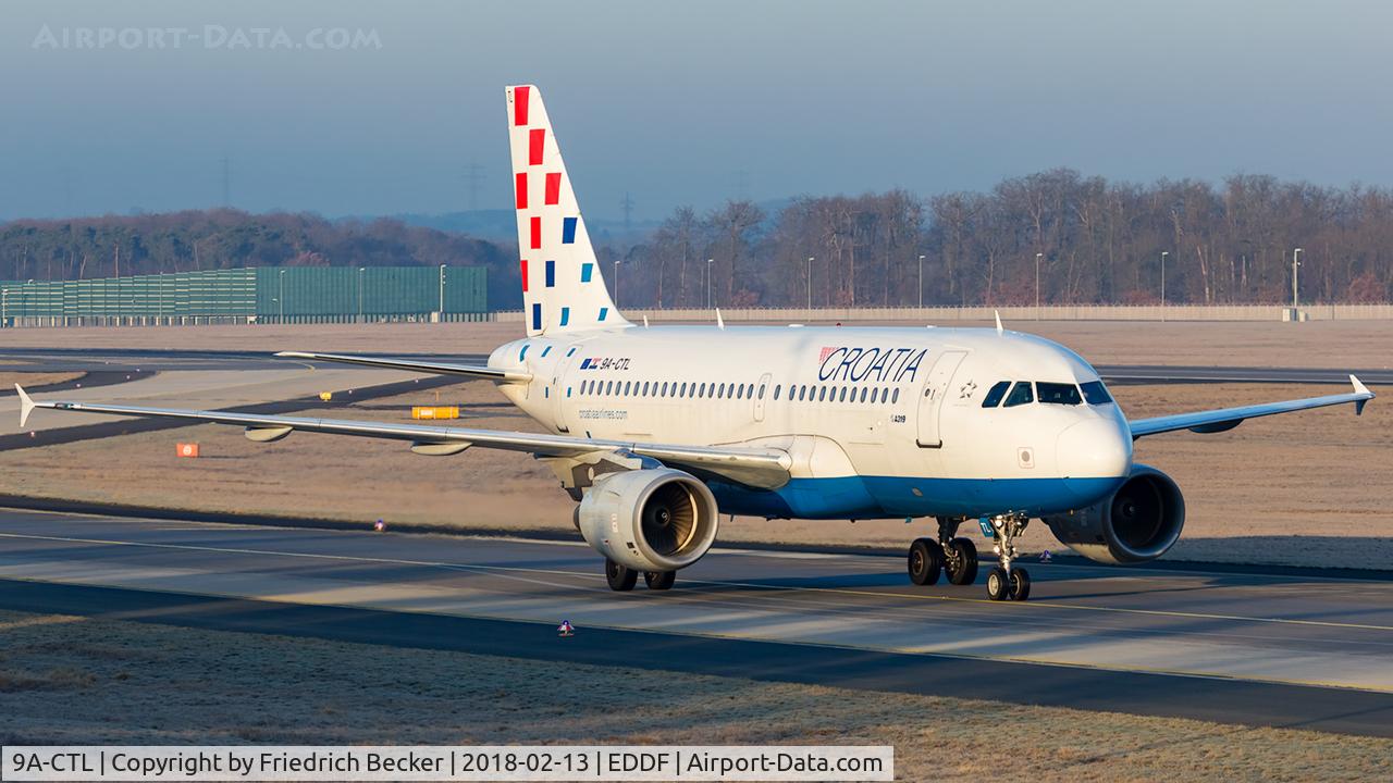 9A-CTL, 2000 Airbus A319-112 C/N 1252, taxying to the gate