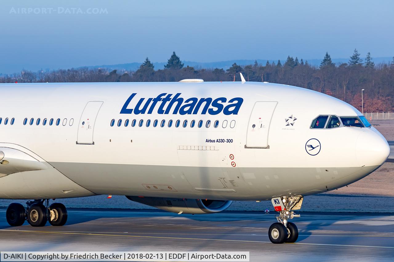 D-AIKI, 2005 Airbus A330-343X C/N 687, taxying to the gate