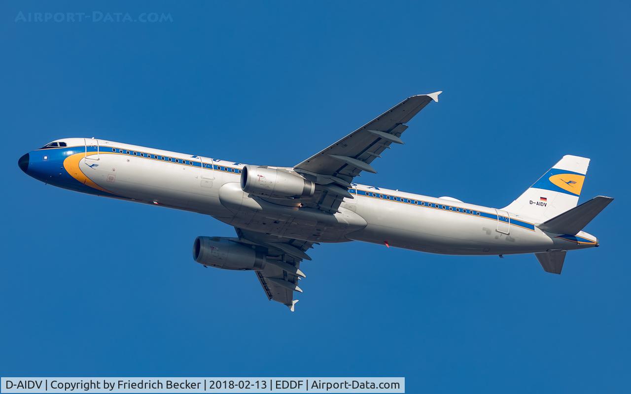 D-AIDV, 2012 Airbus A321-231 C/N 5413, departure via RW25C