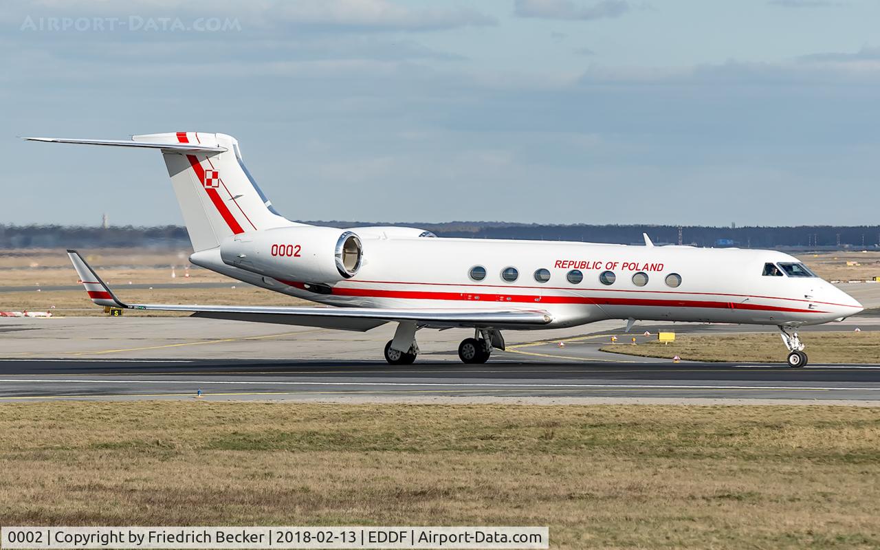0002, 2017 Gulfstream GV-SP (G550) C/N 5554, departure via RW18