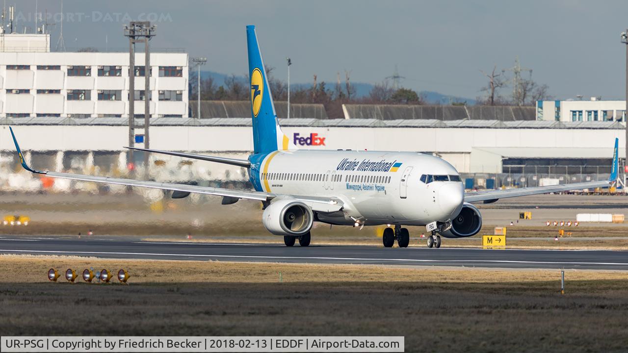UR-PSG, 1999 Boeing 737-85R C/N 29038, departure via RW18