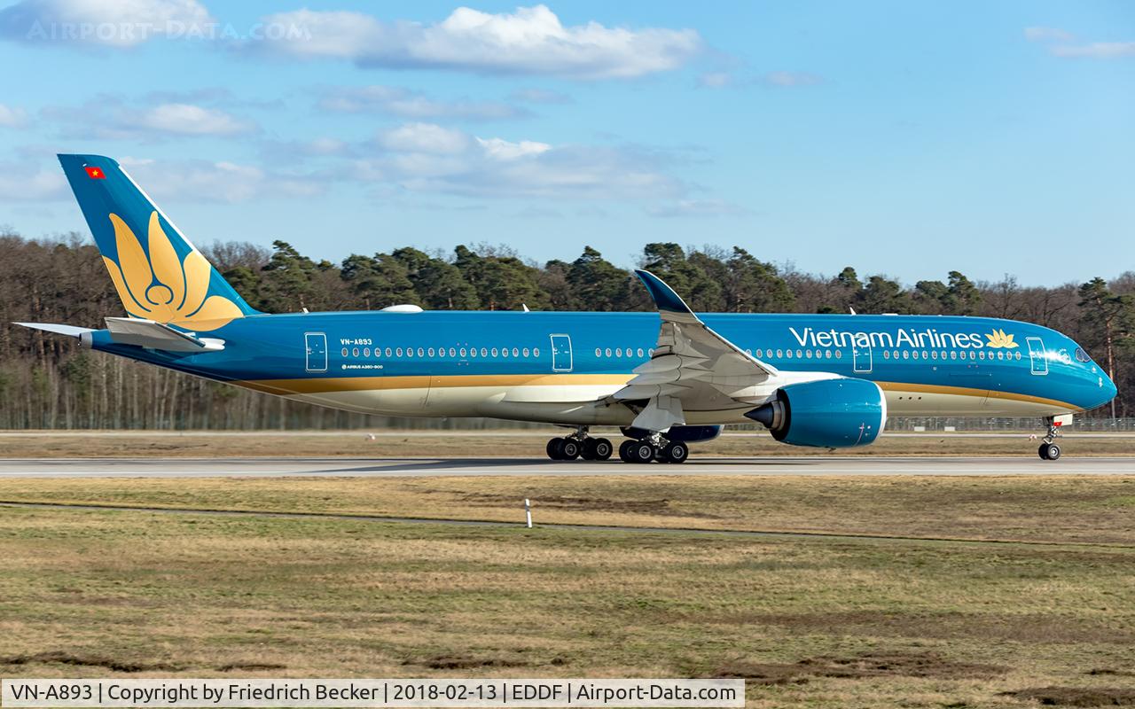 VN-A893, 2017 Airbus A350-941 C/N 129, departure via RW18