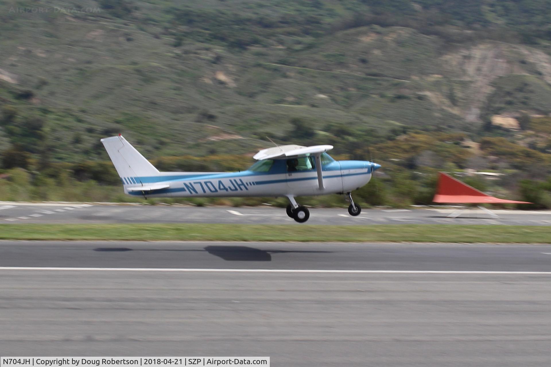 N704JH, 1976 Cessna 150M C/N 15078644, 1976 Cessna 150M, Continental O-200 100 Hp, takeoff climb Rwy 22