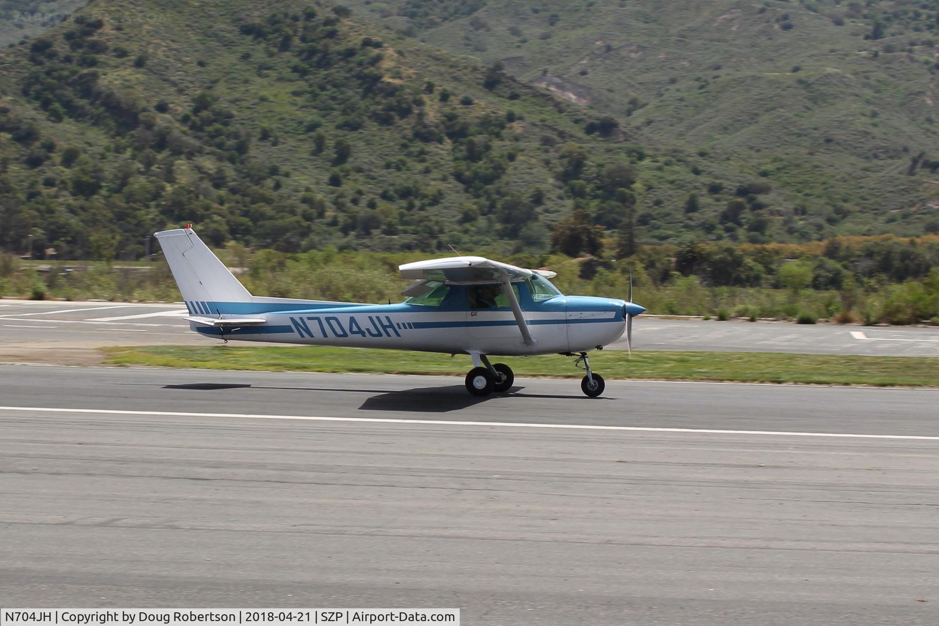 N704JH, 1976 Cessna 150M C/N 15078644, 1976 Cessna 150M, Continental O-200 100 Hp, landing roll Rwy 22