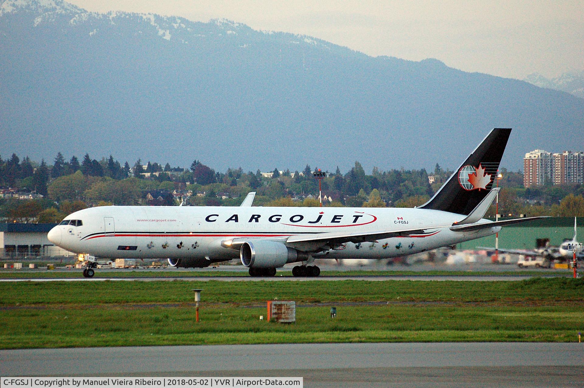 C-FGSJ, 1993 Boeing 767-39H C/N 26256, Departure from YVR