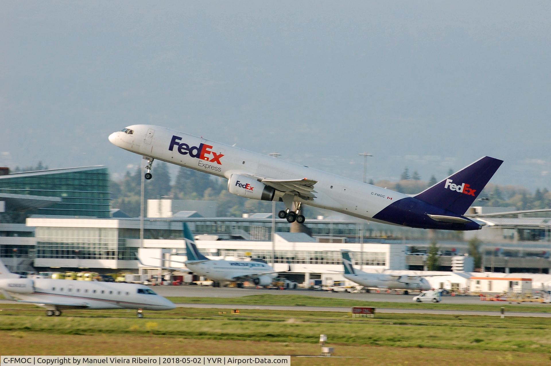 C-FMOC, 1993 Boeing 757-2B7 C/N 27148, Departure from YVR. Operated by Morningstar Air Express.