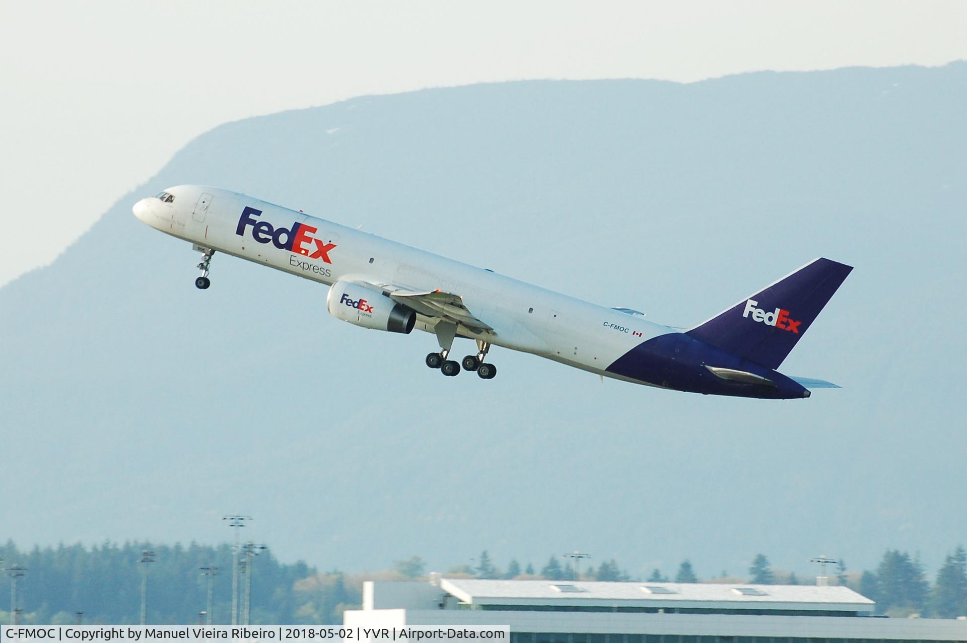 C-FMOC, 1993 Boeing 757-2B7 C/N 27148, Departure from YVR. Operated by Morningstar Air Express.