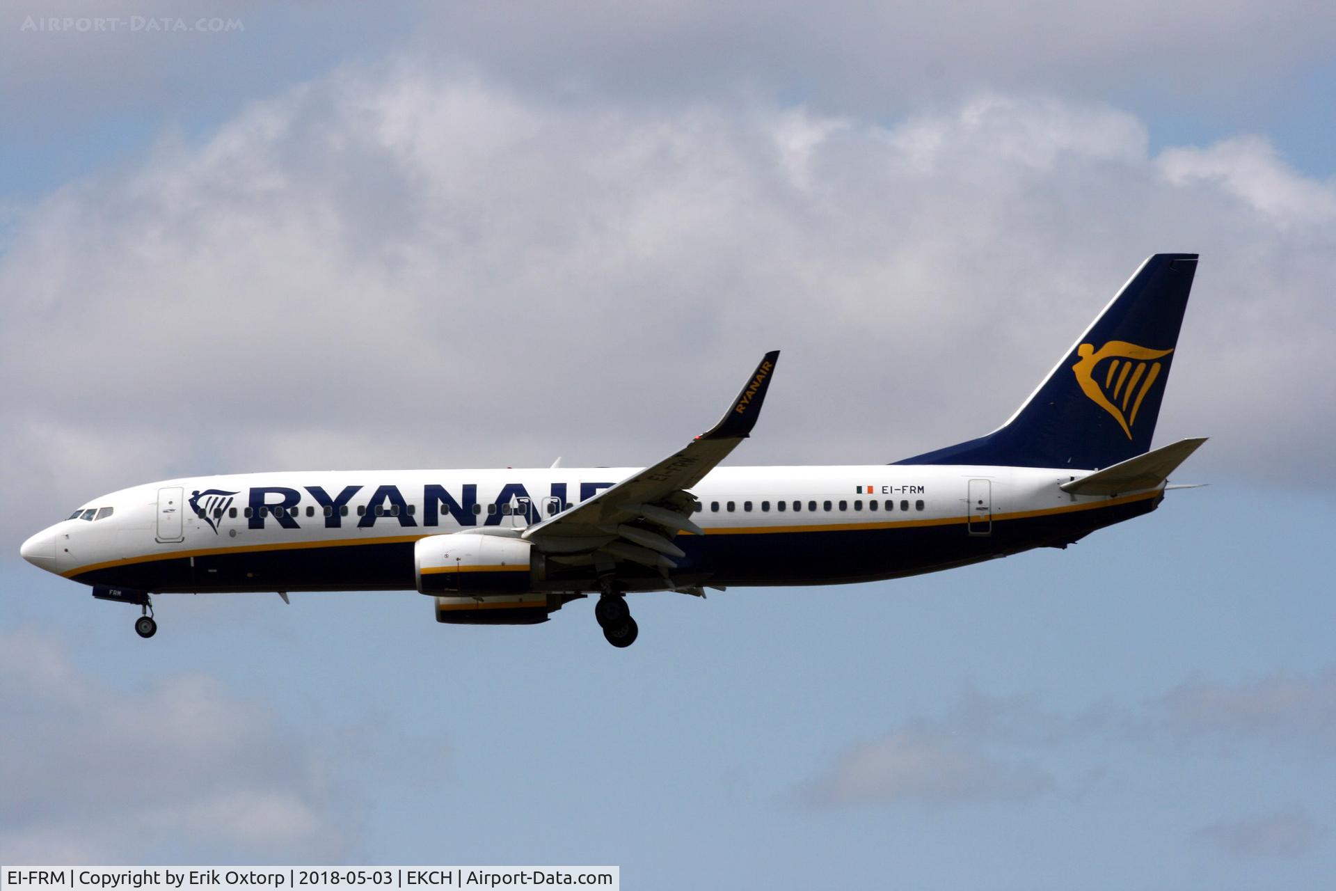 EI-FRM, 2016 Boeing 737-8AS C/N 44743, EI-FRM landing rw 22L
