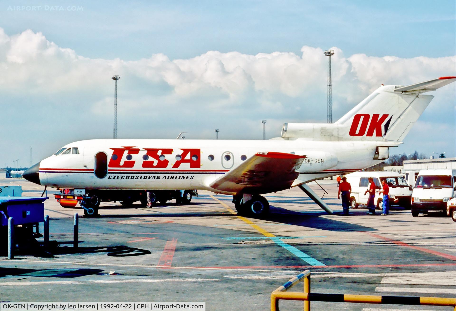 OK-GEN, 1977 Yakovlev Yak-40K C/N 9641251, Copenhagen 22.4.1992