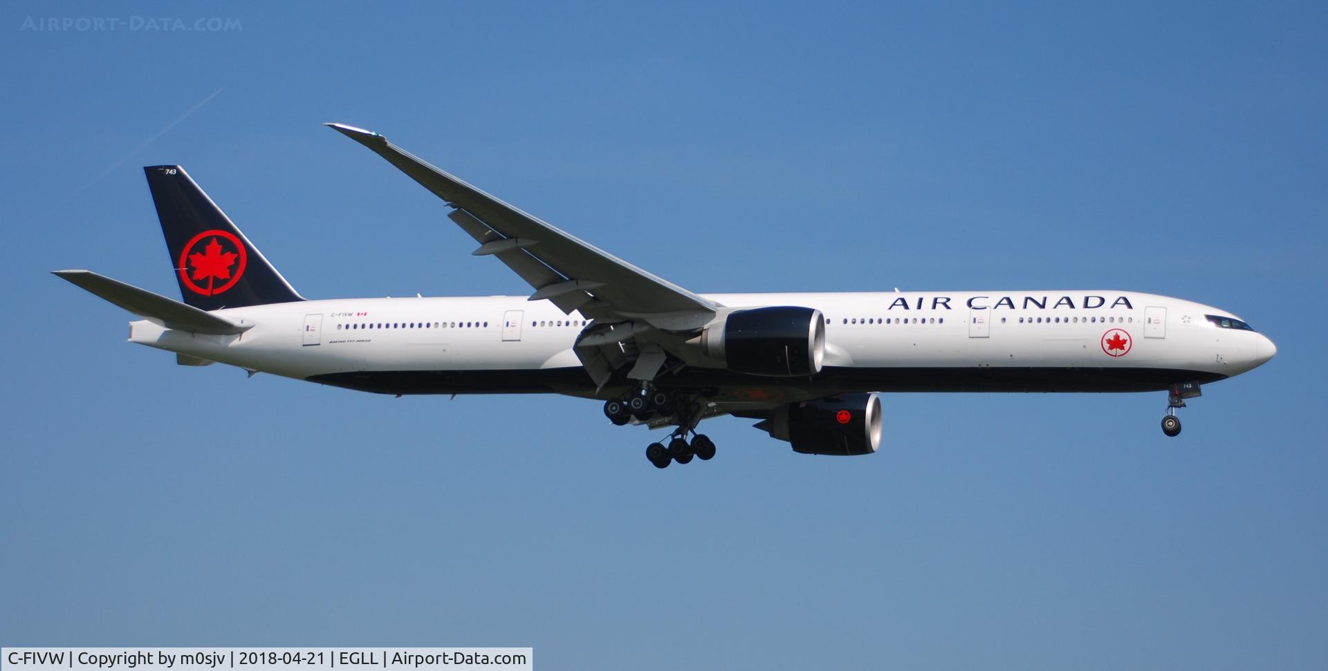 C-FIVW, 2013 Boeing 777-333/ER C/N 42218, Taken from the threshold of 29L