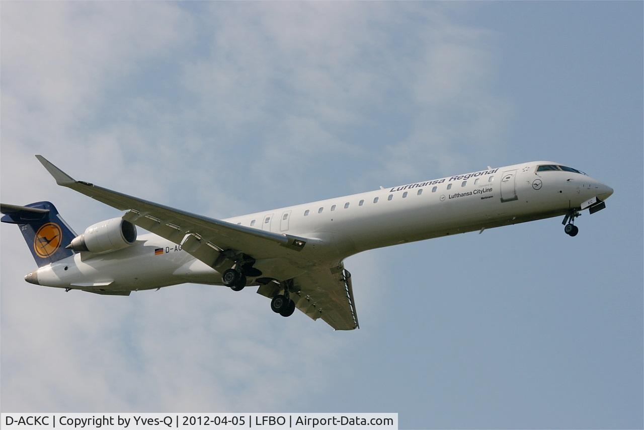 D-ACKC, 2006 Bombardier CRJ-900LR (CL-600-2D24) C/N 15078, Bombardier CRJ-900LR, On final Rwy 32L, Toulouse Blagnac Airport (LFBO-TLS)