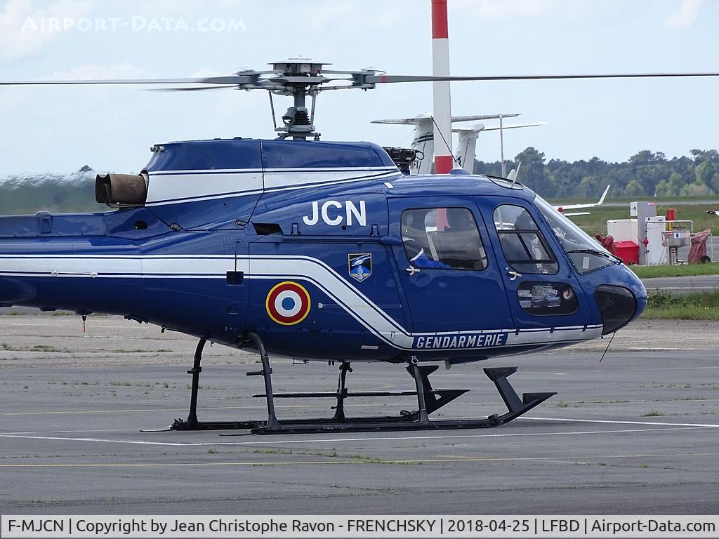 F-MJCN, Aerospatiale AS-350B Ecureuil C/N 2044, France Gendarmerie departure