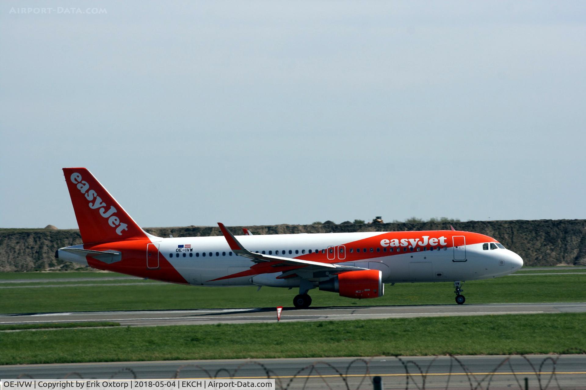 OE-IVW, 2016 Airbus A320-214 C/N 7067, OE-IVW taking off rw 22R