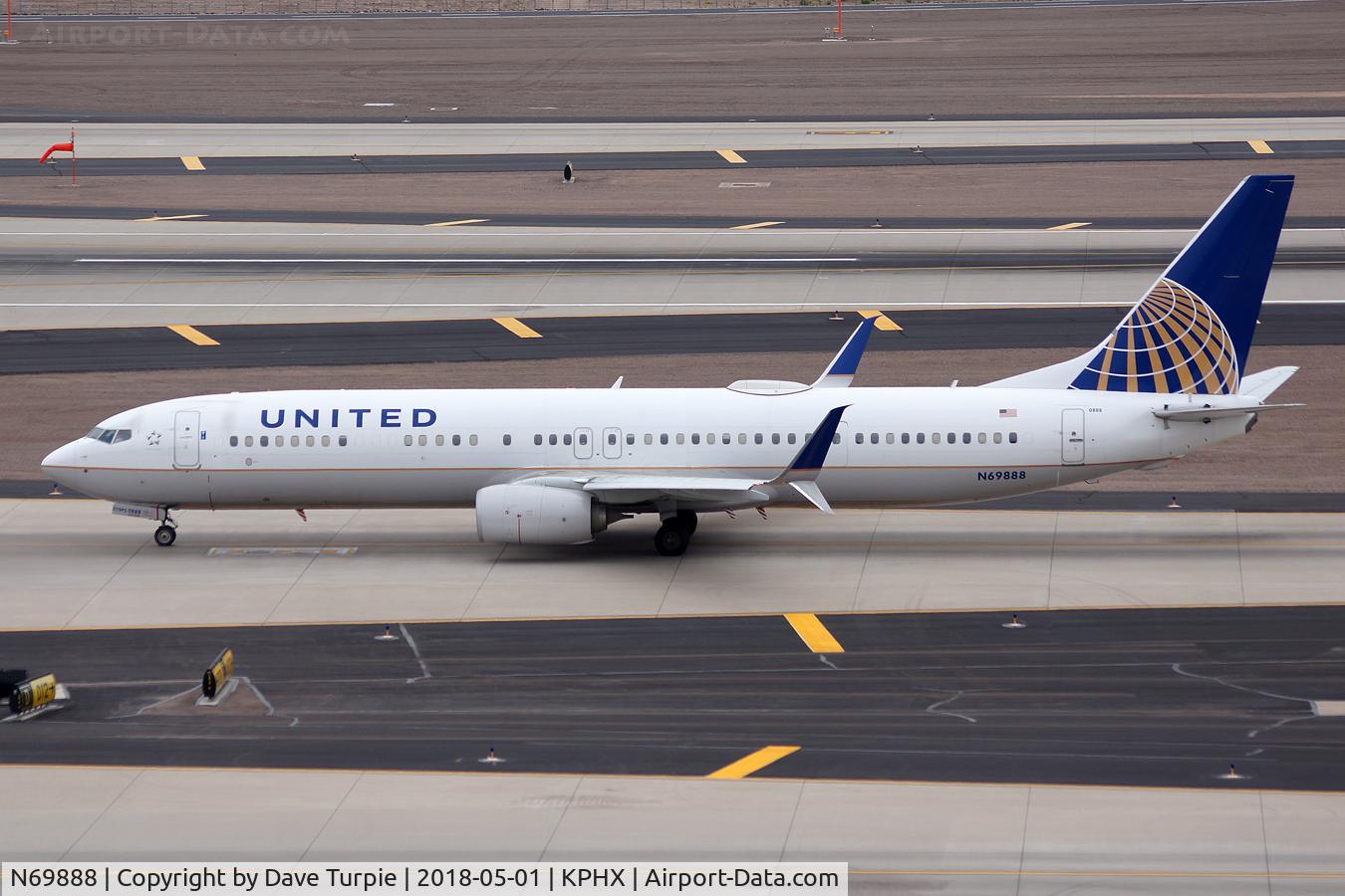 N69888, 2015 Boeing 737-924/ER C/N 42191, No comment.