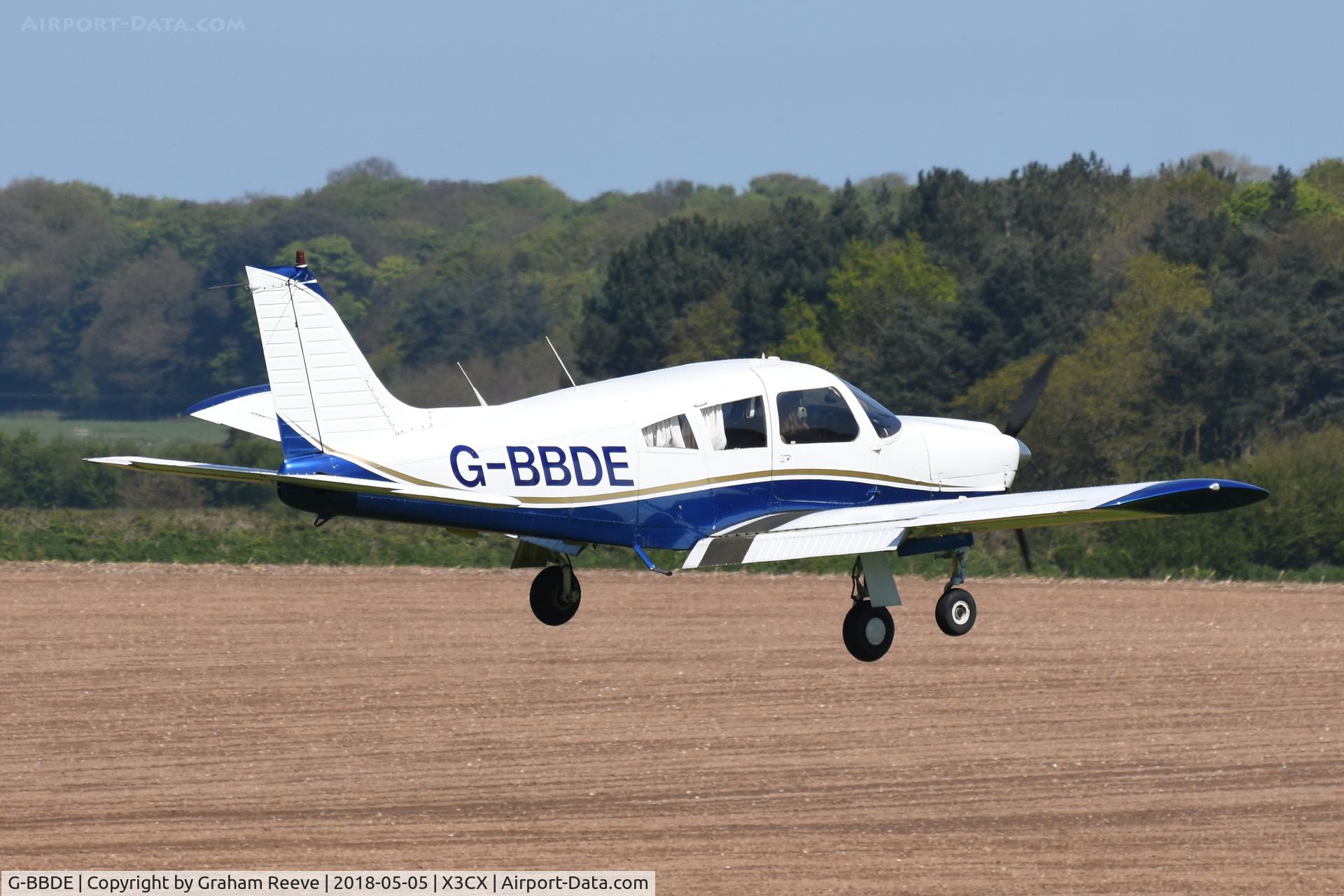 G-BBDE, 1973 Piper PA-28R-200-2 Cherokee Arrow II C/N 28R-7335250, Landing at Northrepps.
