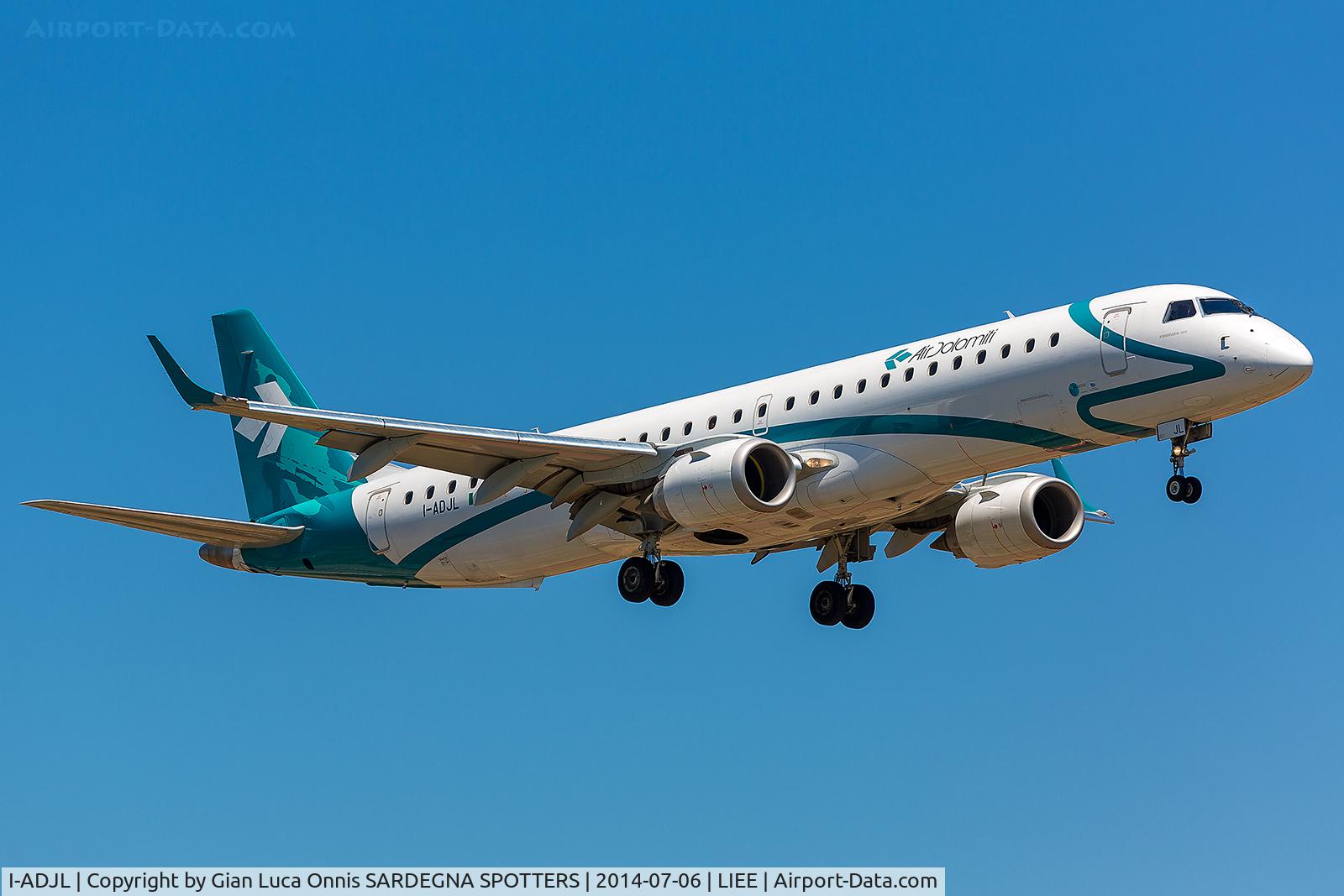 I-ADJL, 2009 Embraer 195LR (ERJ-190-200LR) C/N 19000256, LANDING 14R