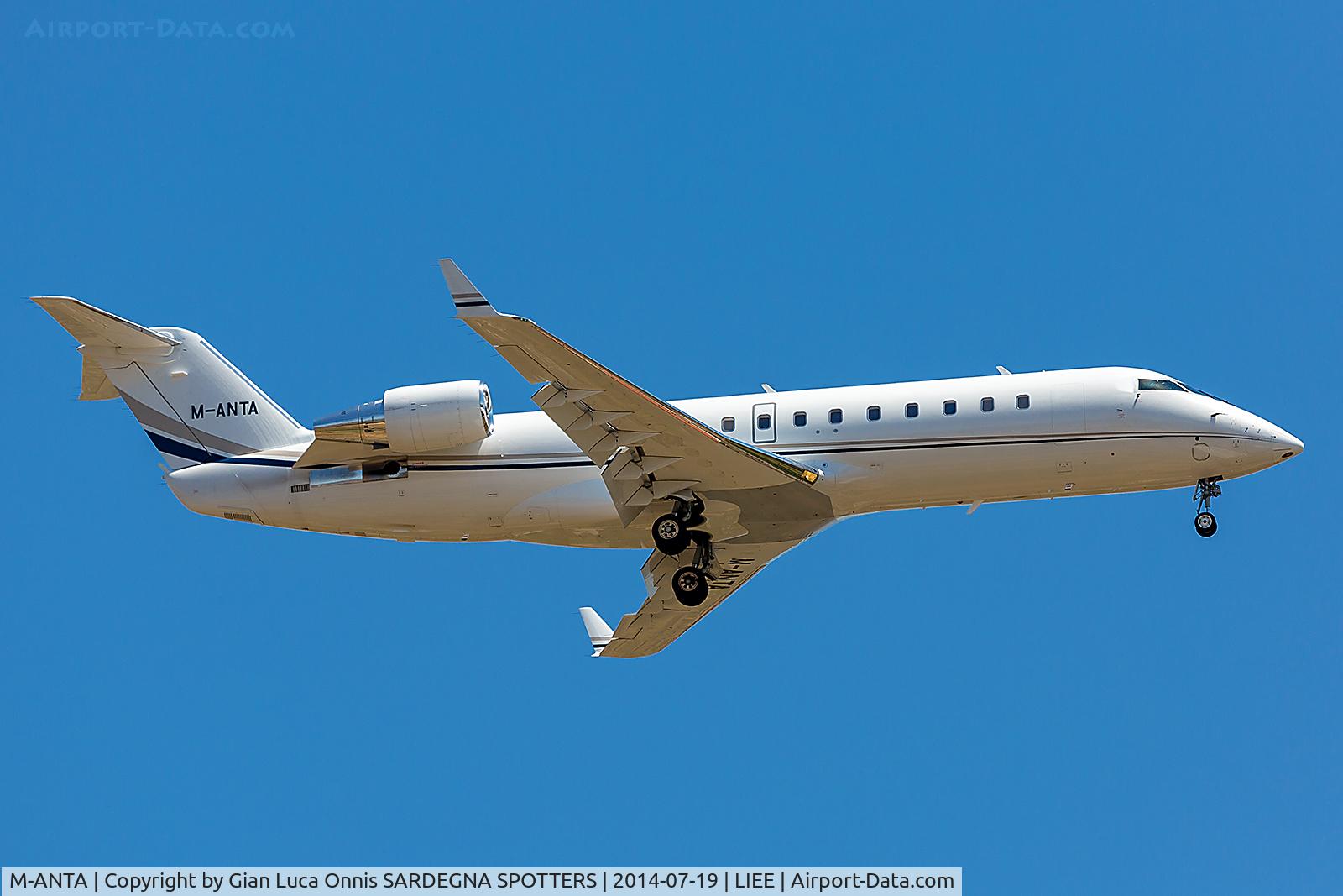 M-ANTA, 2008 Bombardier Challenger 850 (CL-600-2B19) C/N 8094, LANDING 14R