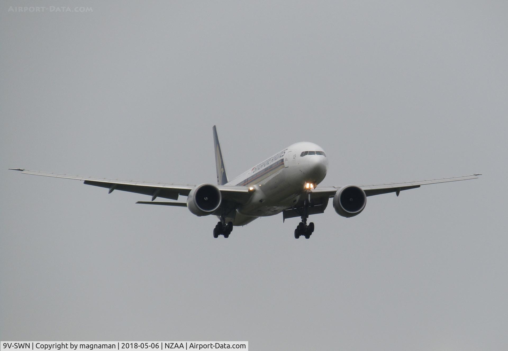 9V-SWN, 2008 Boeing 777-312/ER C/N 34579, ON FINALS