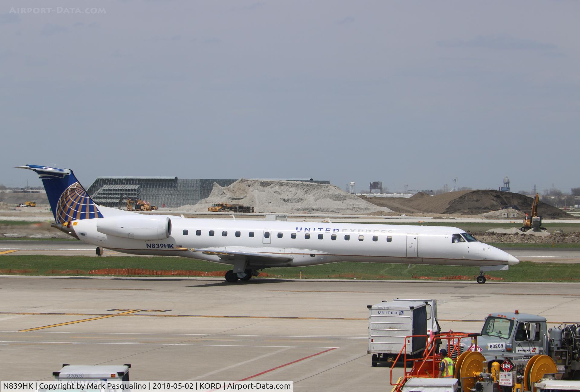 N839HK, 2004 Embraer ERJ-145LR (EMB-145LR) C/N 14500829, EMB-145LR