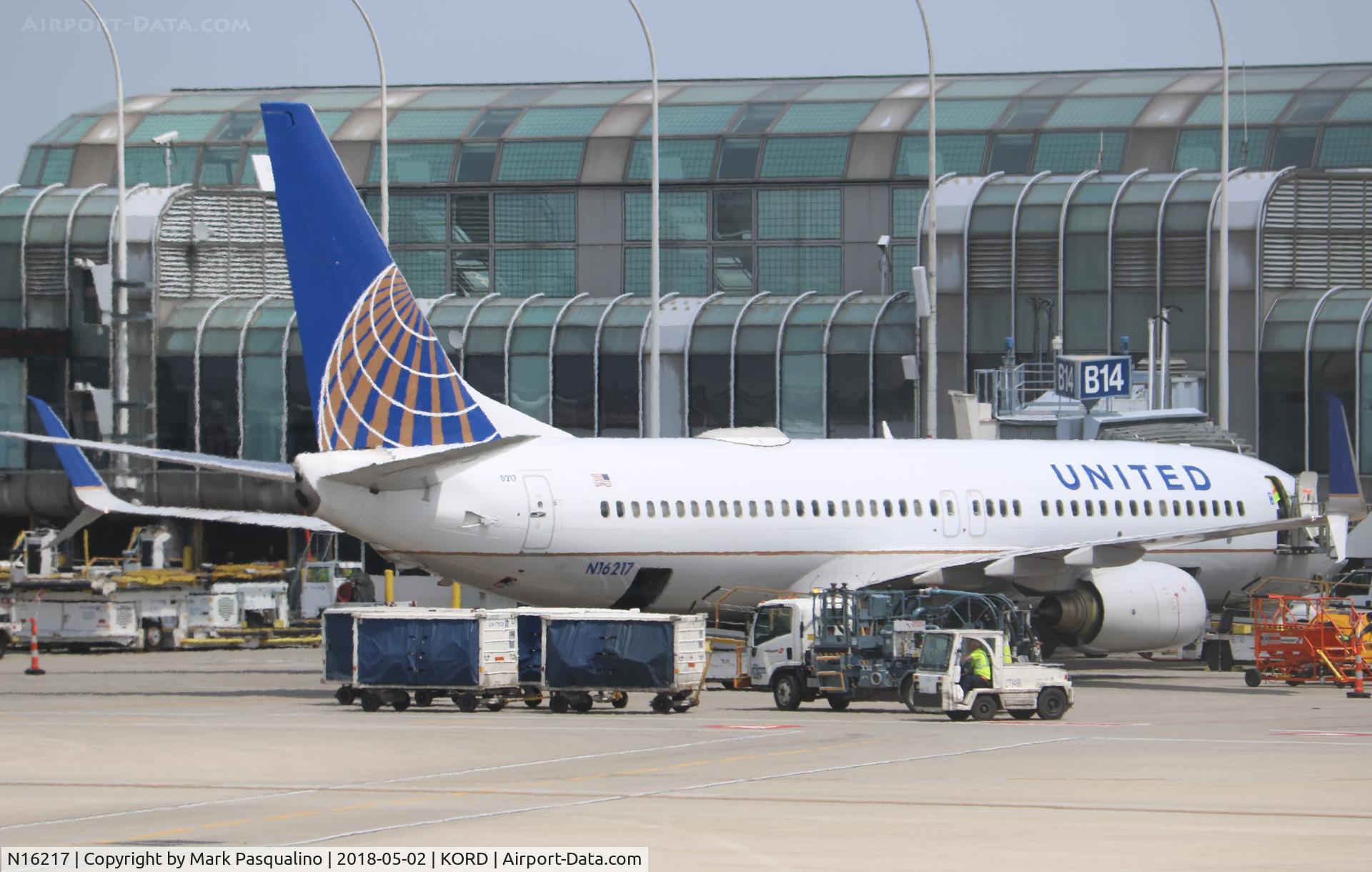 N16217, 1998 Boeing 737-824 C/N 28777, Boeing 737-800