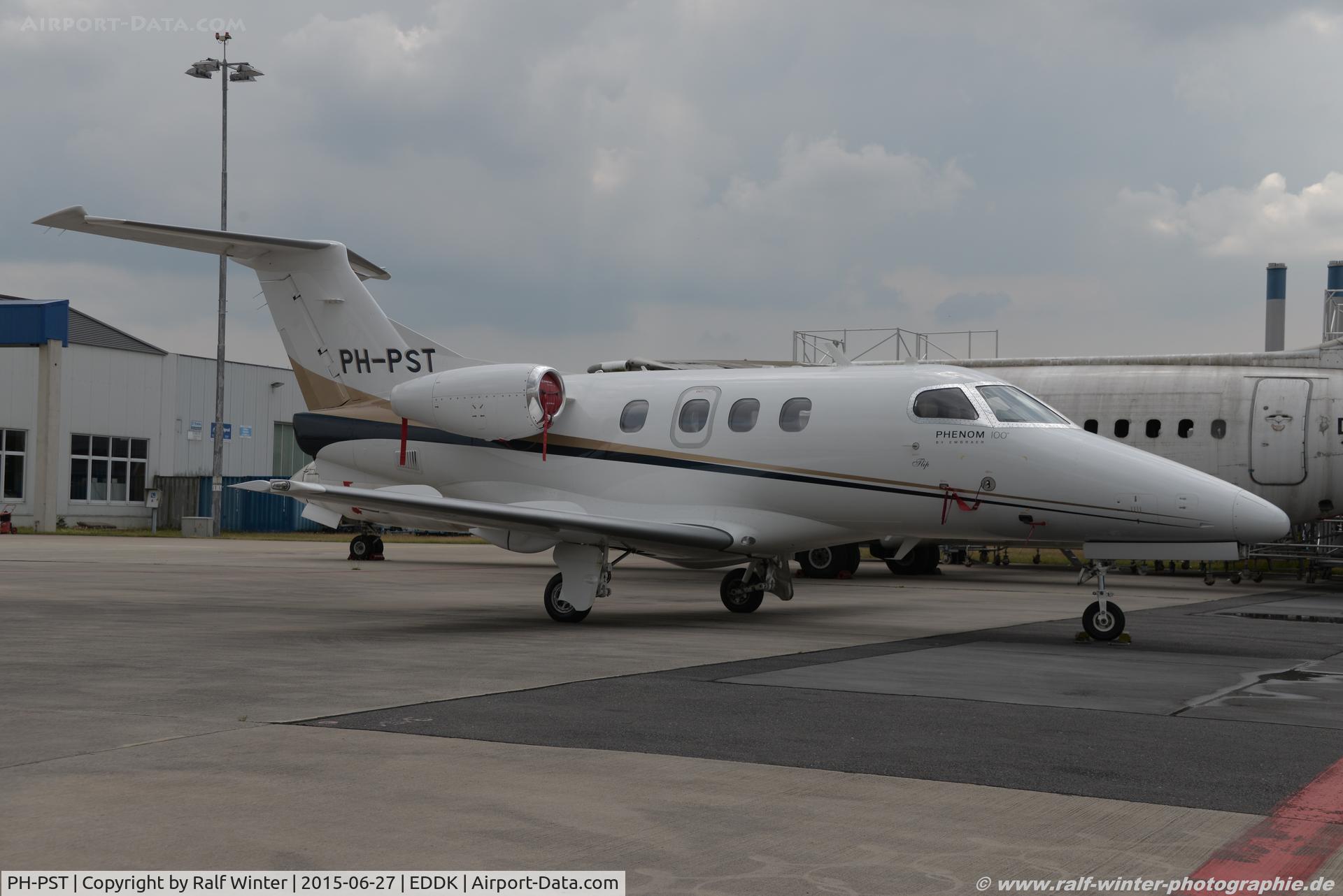 PH-PST, 2010 Embraer EMB-500 Phenom 100 C/N 50000132, Embraer Phenom 100 EMB-500 - Private - 50000132 - PH-PST - 27.06.2015 - CGN