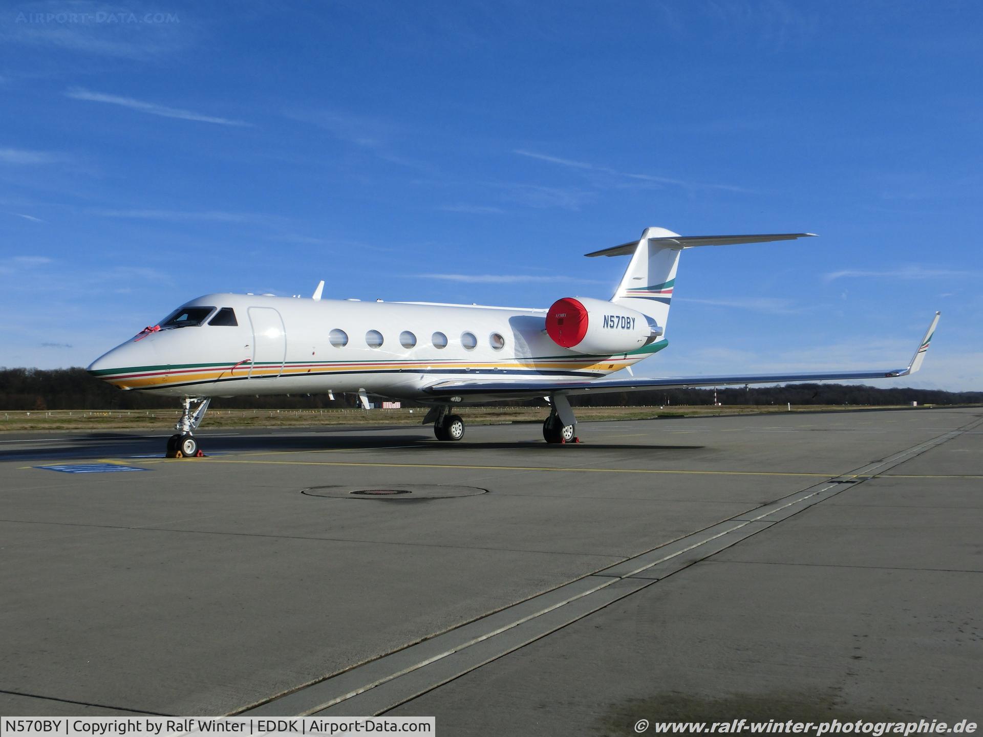 N570BY, 2002 Gulfstream Aerospace G-IV (G400) C/N 1504, Gulfstream Aerospace G-IV G400 - Wells Faro Bank Northwest - 1504 - N570BY - 2015 - CGN