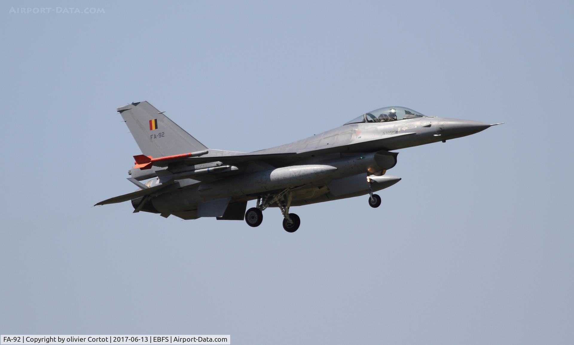FA-92, 1980 SABCA F-16AM Fighting Falcon C/N 6H-92, landing at Florennes AB