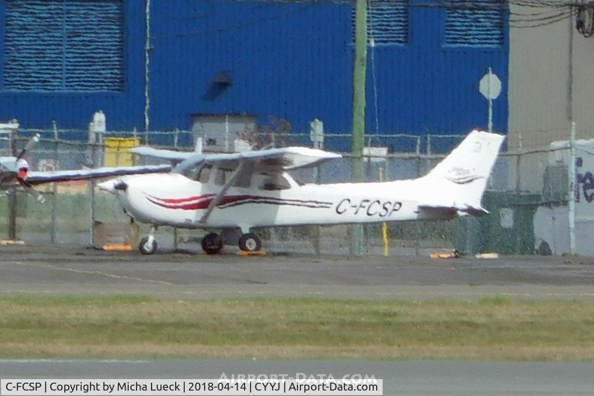 C-FCSP, 1998 Cessna 172S C/N 172S8072, At Victoria
