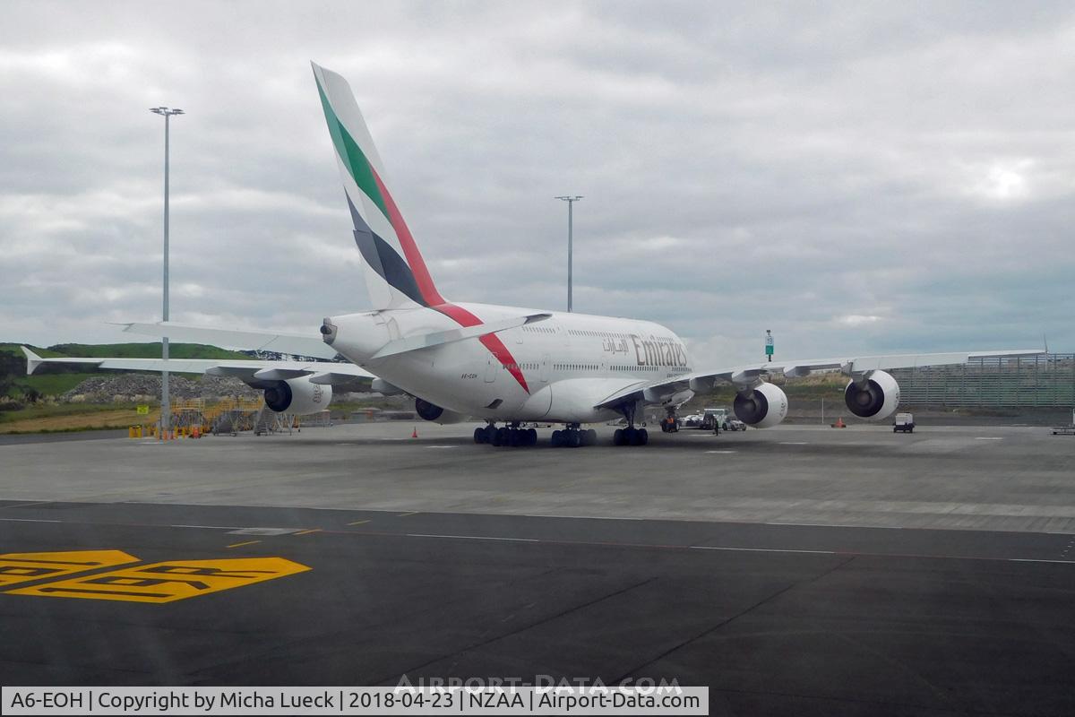 A6-EOH, 2014 Airbus A380-861 C/N 174, At Auckland