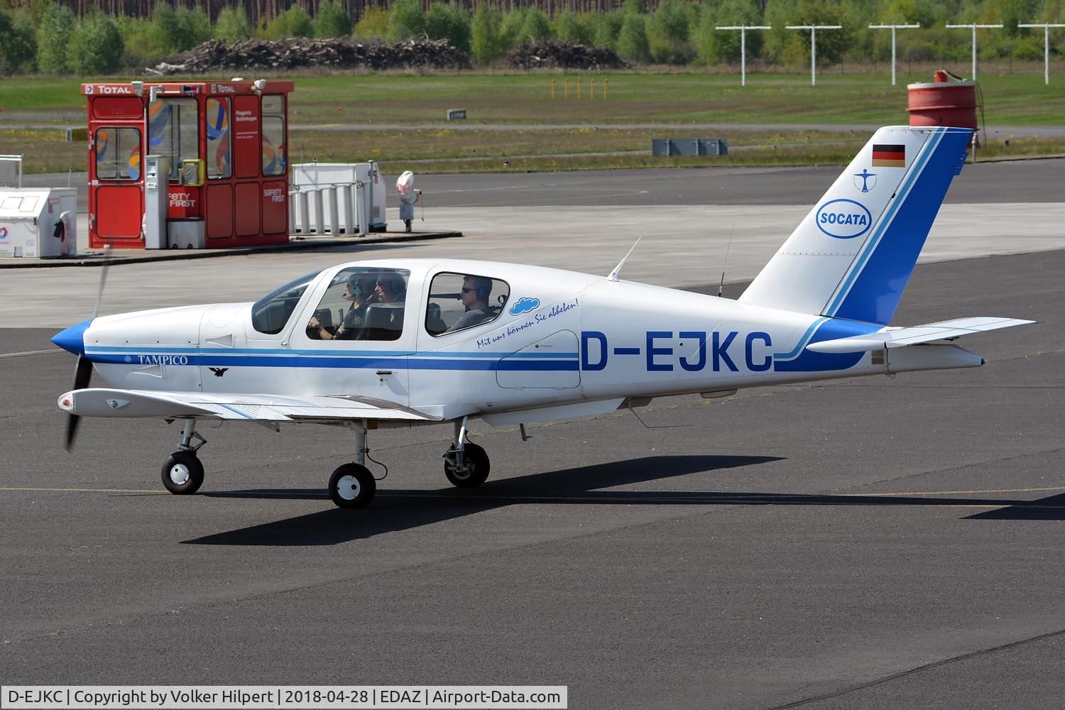 D-EJKC, Socata TB-9 Tampico C/N 1374, at EDAZ
