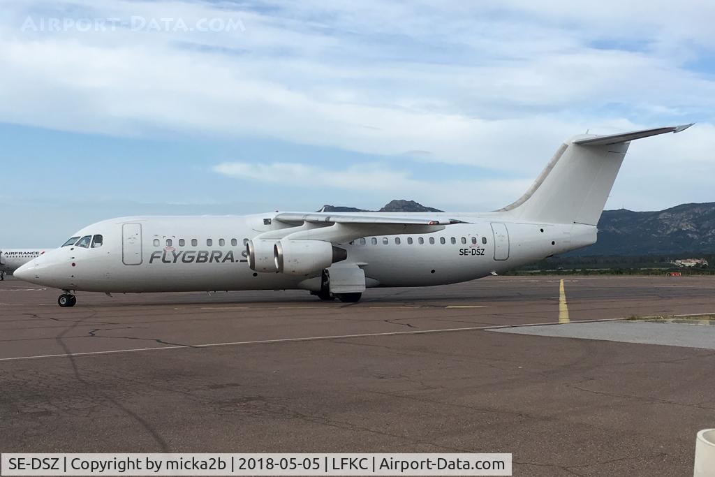 SE-DSZ, 2000 British Aerospace Avro 146-RJ100 C/N E3380, Taxiing