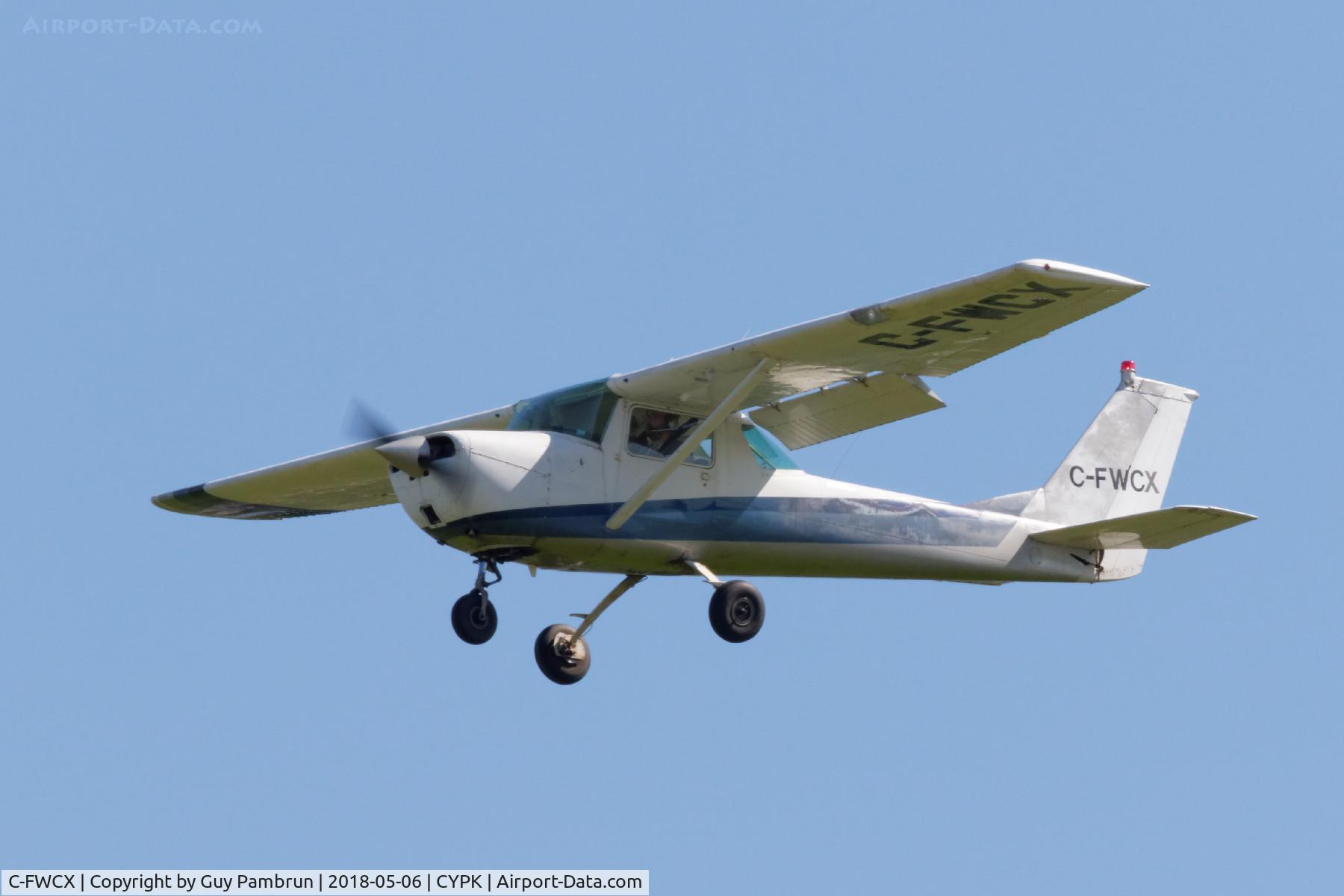 C-FWCX, 1966 Cessna 150F C/N 15061633, Landing