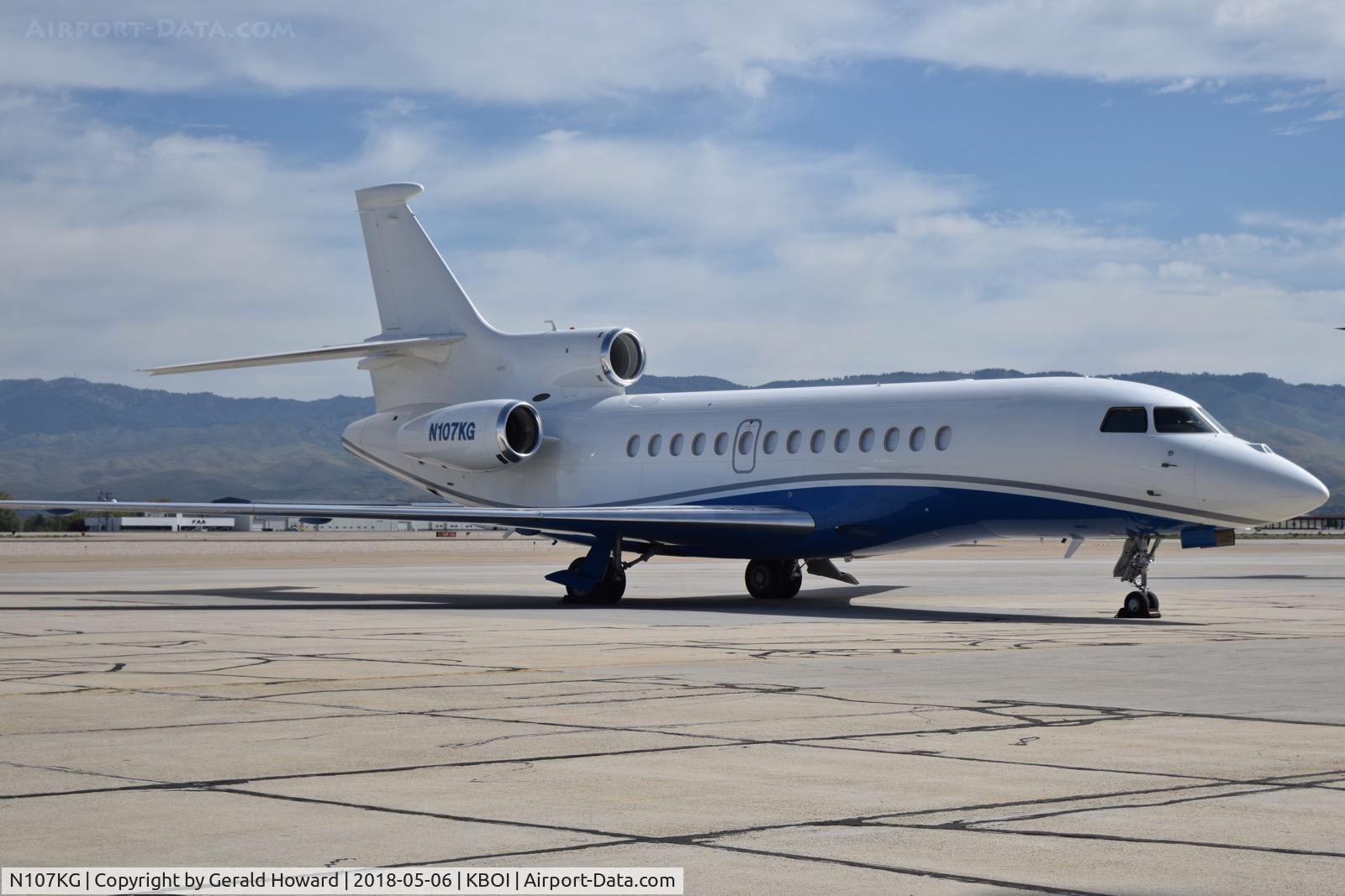 N107KG, 2011 Dassault Falcon 7X C/N 107, Parked on the south GA ramp.