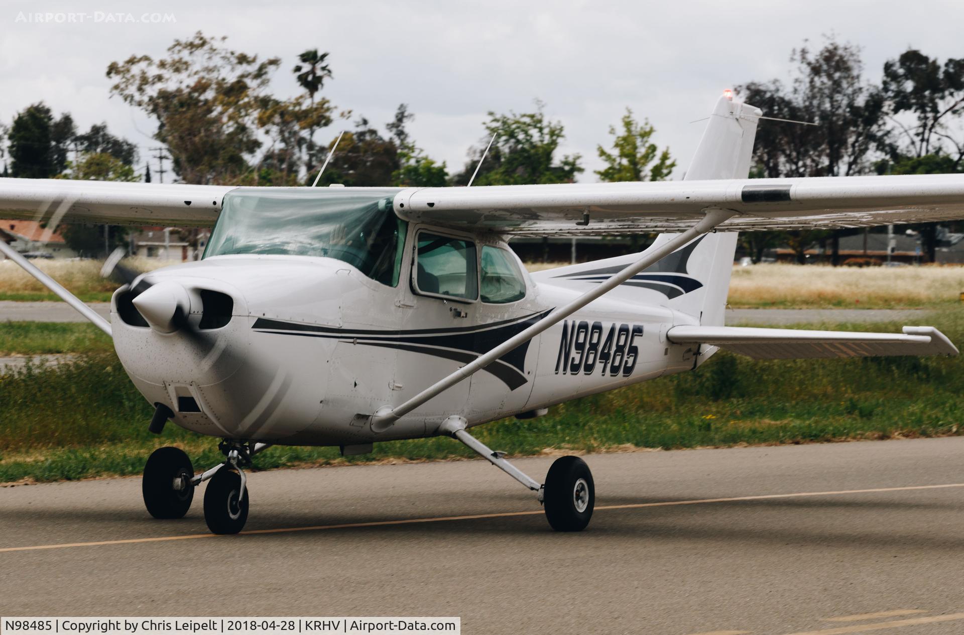 N98485, 1985 Cessna 172P C/N 17276299, Locally-based 1985 Cessna 172P taxing out for departure at Reid Hillview Airport, San Jose, CA.