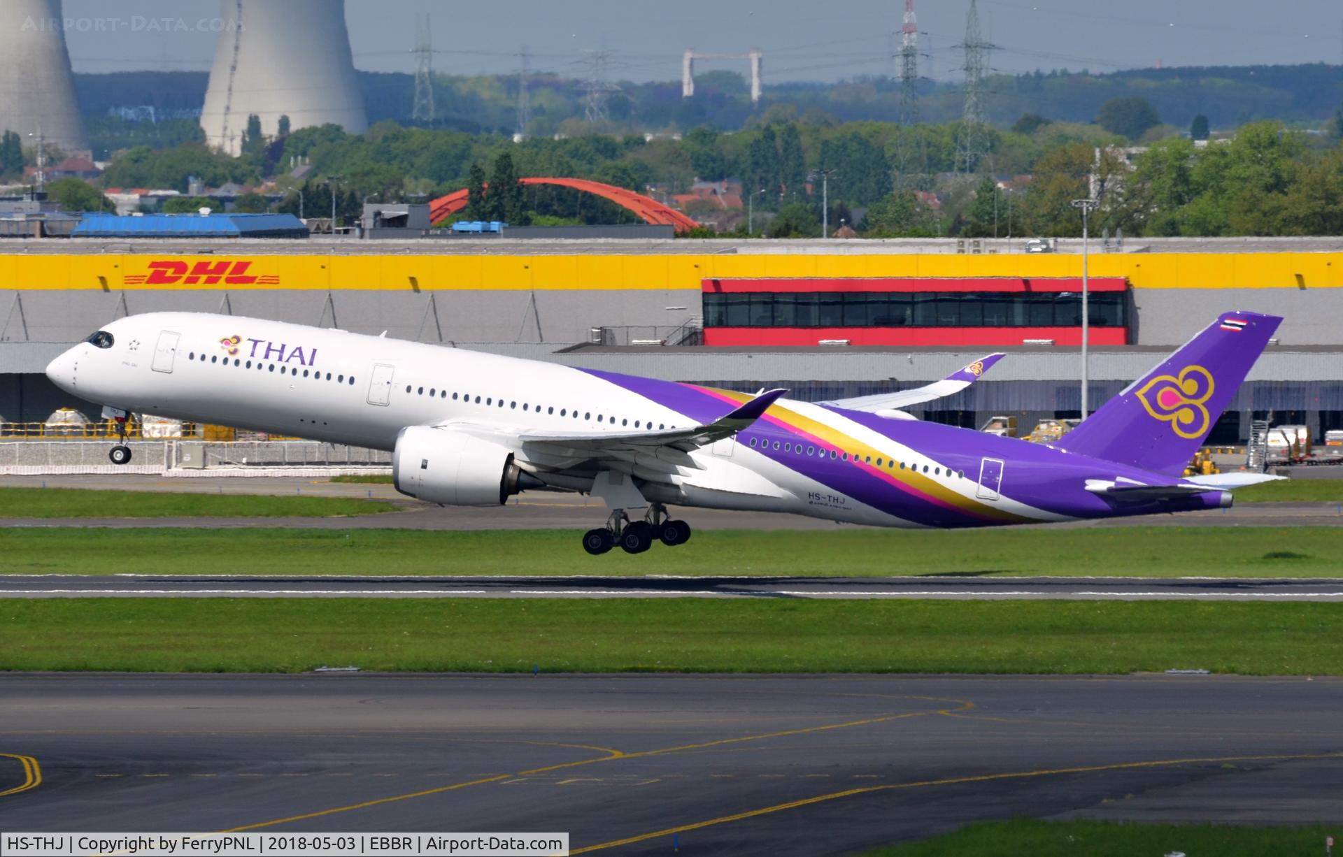 HS-THJ, 2017 Airbus A350-941 C/N 0177, Thai A359 rotating in BRU