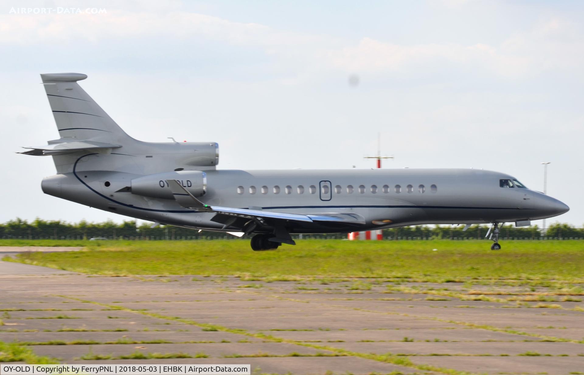 OY-OLD, Dassault Falcon 8X C/N 416, Falcon 8X landing shot