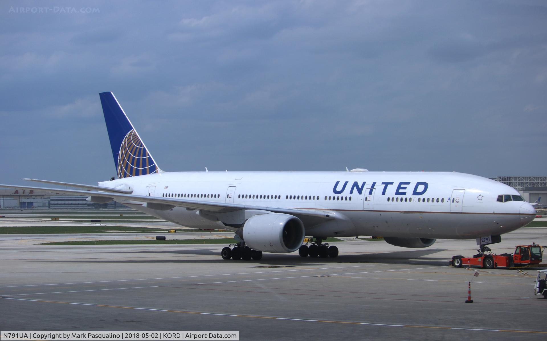 N791UA, 1997 Boeing 777-222 C/N 26933, Boeing 777-200