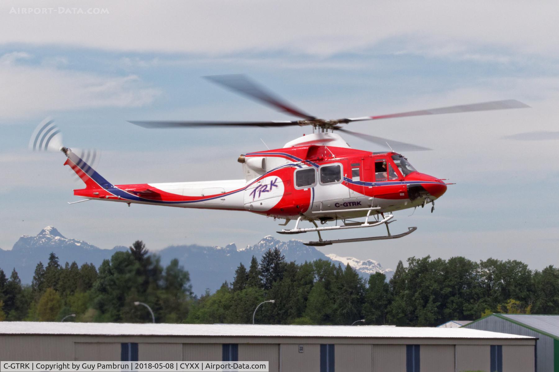 C-GTRK, 1990 Bell 412 C/N 36008, Landing
