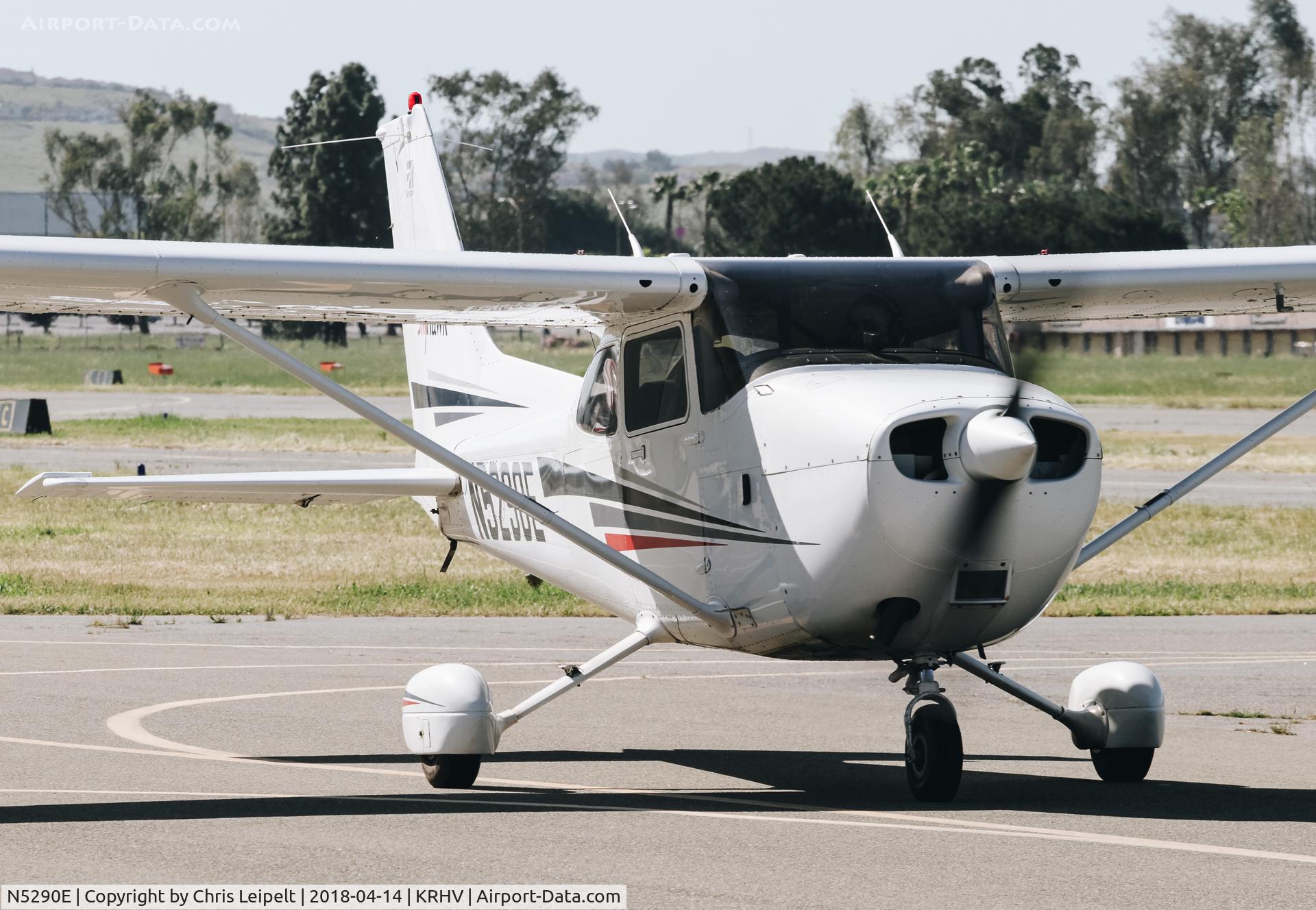 N5290E, 2002 Cessna 172S C/N 172S9226, Locally-based 2002 Cessna 172S taxing to the ramp at Reid Hillview Airport, San Jose, CA.