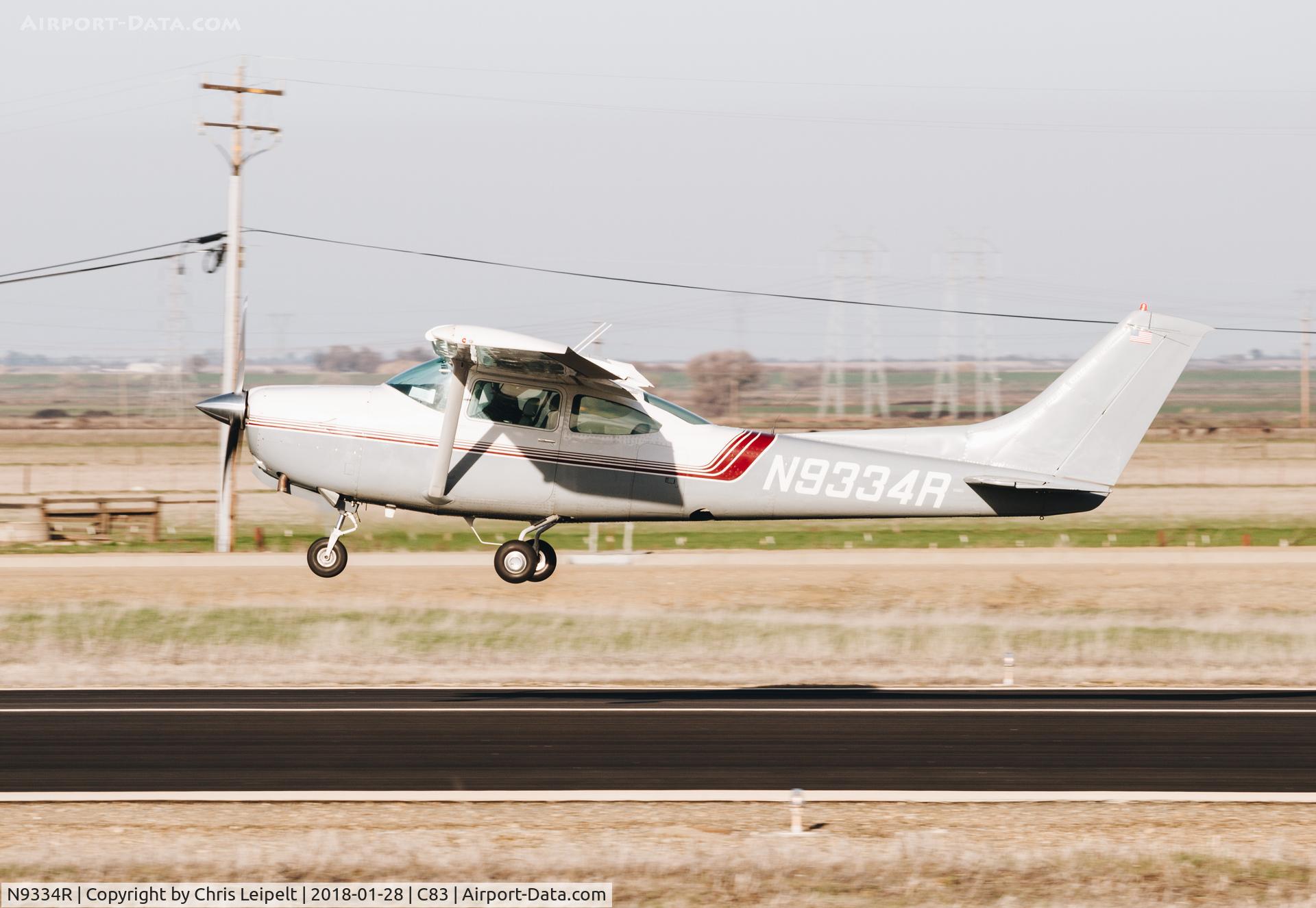 N9334R, 1979 Cessna TR182 Turbo Skylane RG C/N R18200692, 1979 Cessna TR182 departing at Byron Airport, CA.