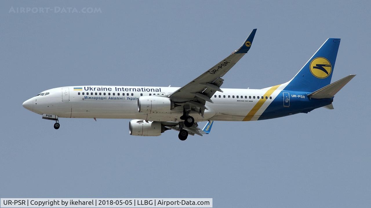UR-PSR, 2016 Boeing 737-8KV C/N 38124, Flight from kiev landing on runway 26.