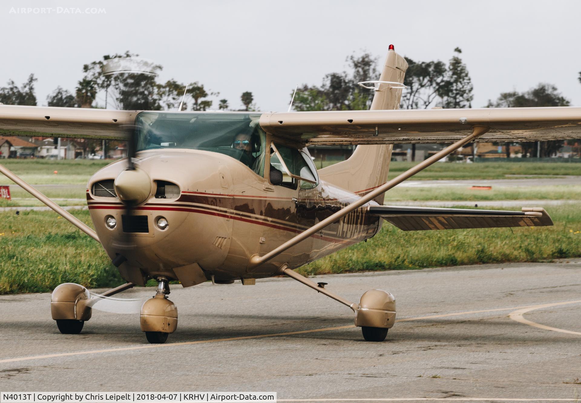 N4013T, 1976 Cessna 182P Skylane C/N 18264767, 1976 Cessna 182P taxing out for departure to Petaluma at Reid Hillview Airport, San Jose, CA.