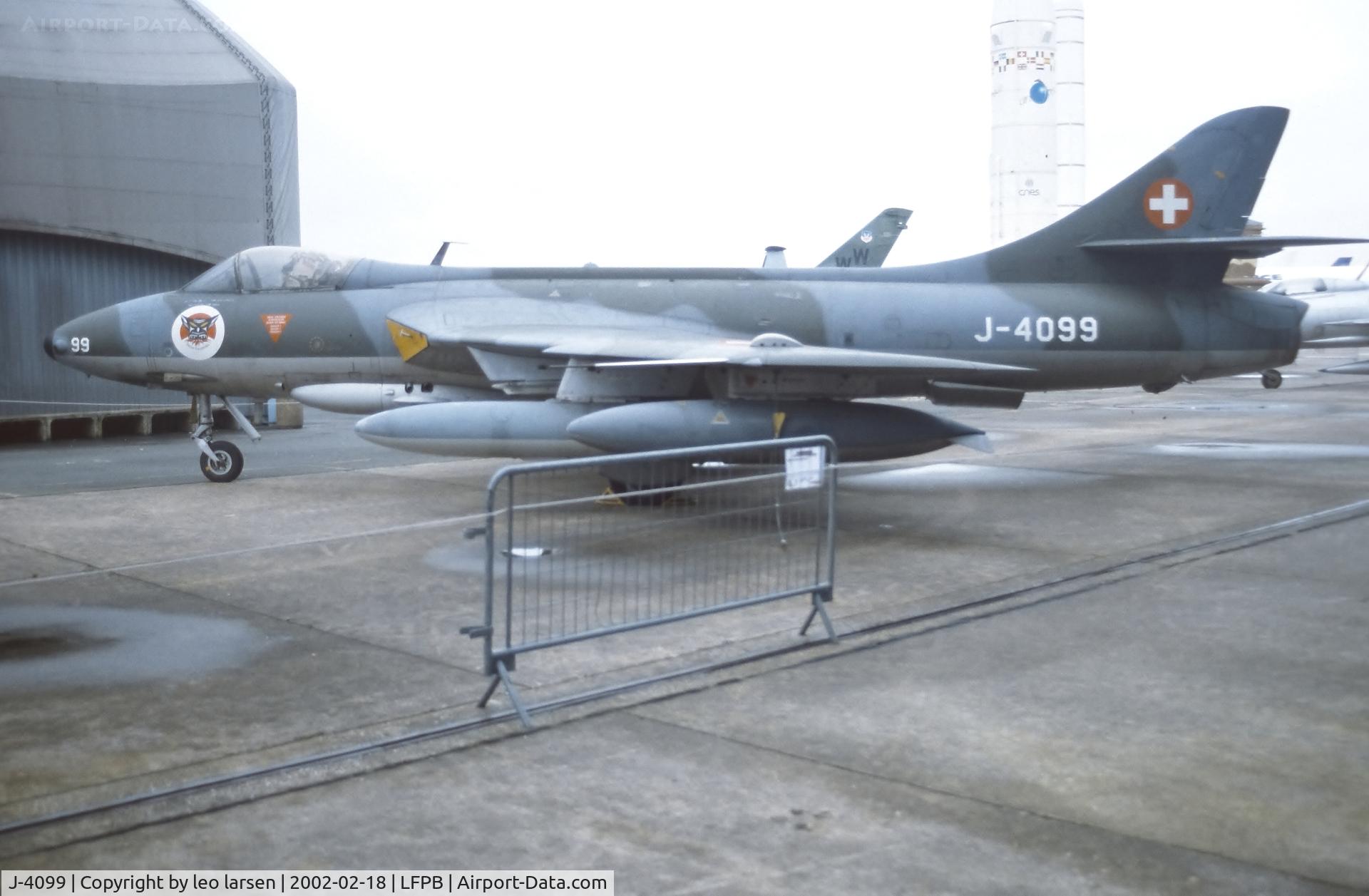 J-4099, 1959 Hawker Hunter F.58 C/N 41H-697466, Musee d L`Air LBG 18.2.02