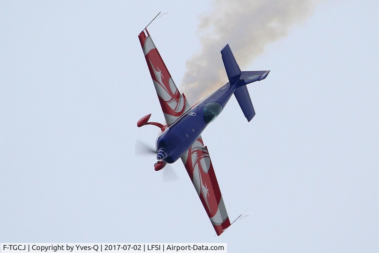 F-TGCJ, Extra EA-330SC C/N 05, Extra 330SC, French Air Force aerobatic team, On display, St Dizier-Robinson Air Base 113 (LFSI) Open day 2017