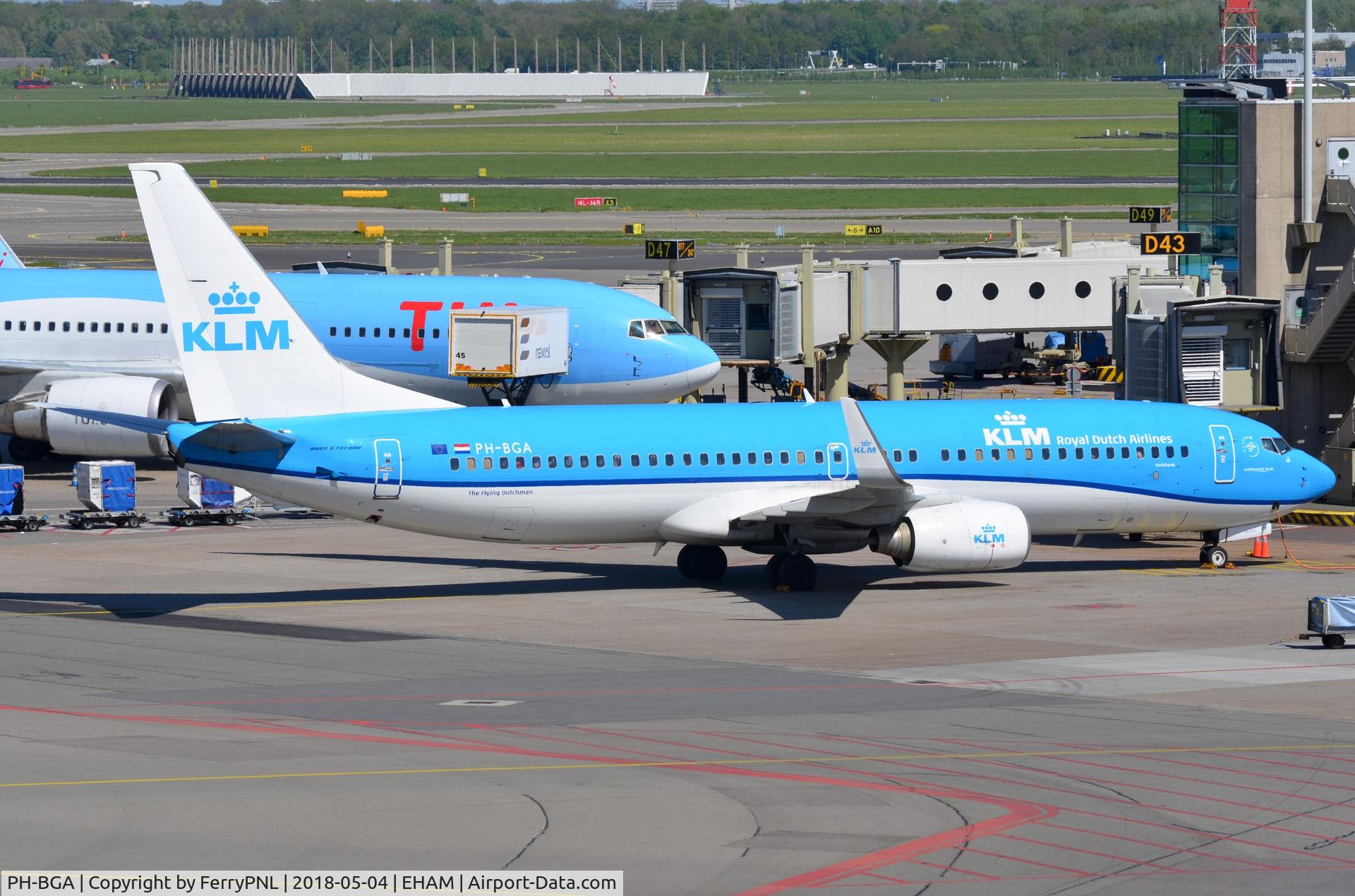 PH-BGA, 2008 Boeing 737-8K2 C/N 37593, KLM B738 almost ready for departure.