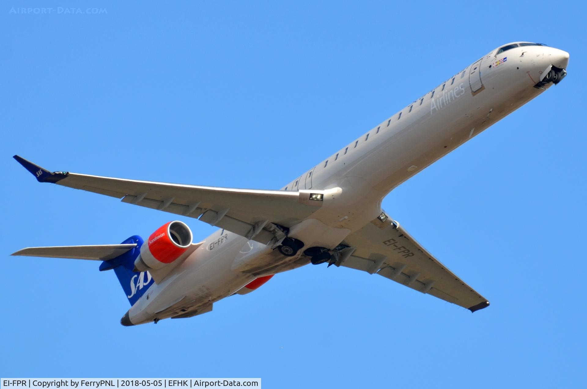 EI-FPR, 2017 Bombardier CRJ-900LR (CL-600-2D24) C/N 15436, SAS CL900 taking-off